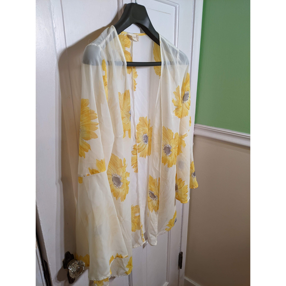 Altar'd State Sunflower Kimono Size M - Picture 5 of 7